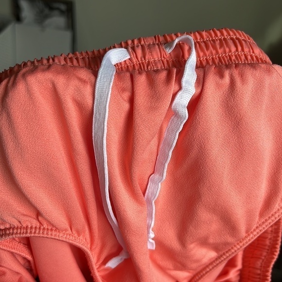 Nike Dri-Fit Peach Athletic Shorts - Picture 5 of 5